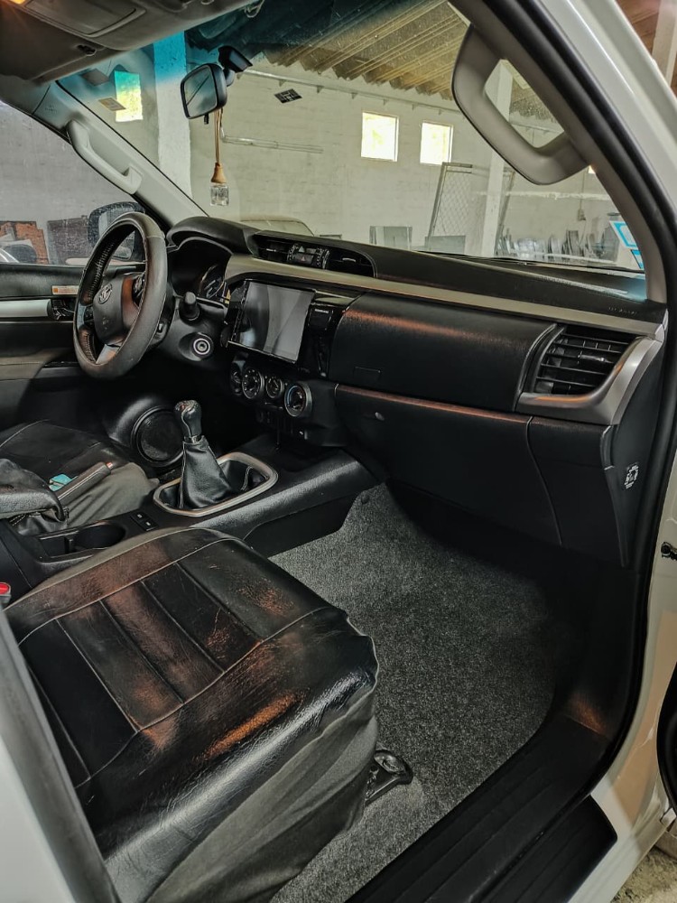 Toyota hilux  SR 4x4 — foto 4
